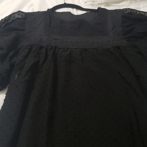 1 M LEFT New flutter sleeve swiss dot top - Picture 5 of 9